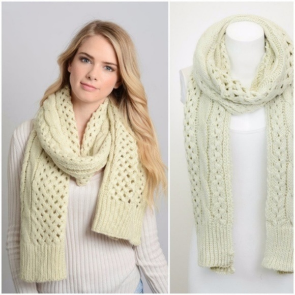 lattice // cabled knit cream chunky winter scarf - Picture 2 of 2